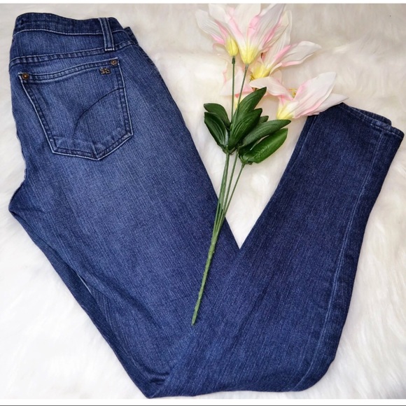 Preowned Joe’s Jeans - Picture 2 of 8